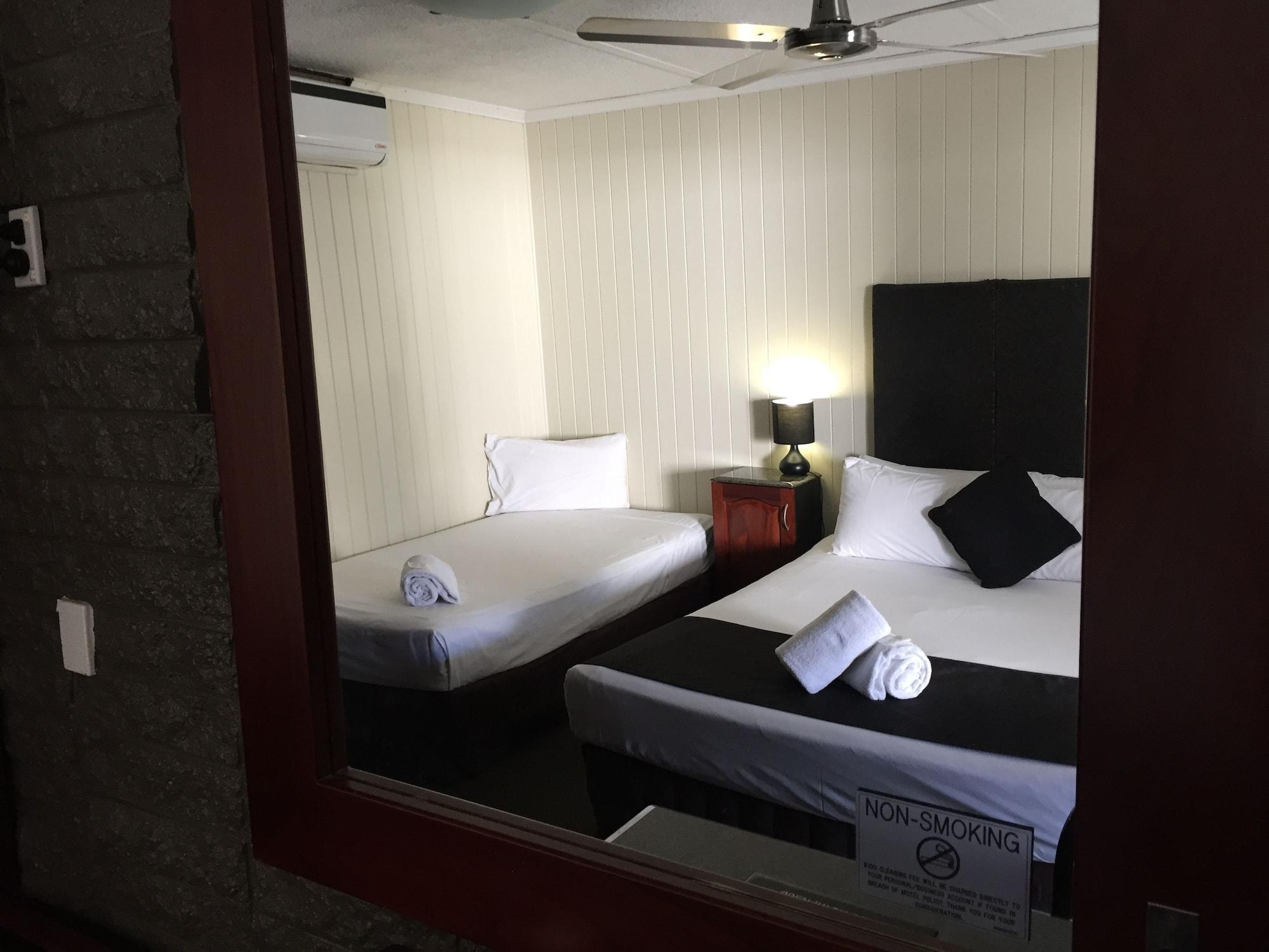 Country Plaza Motor Inn Mackay Luaran gambar